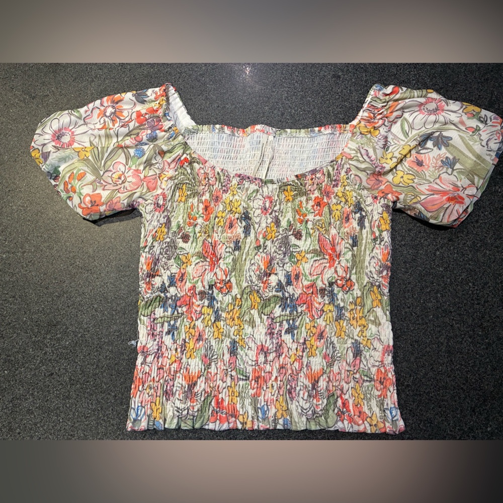 Ruched and stretchy Anthropologie floral top, small